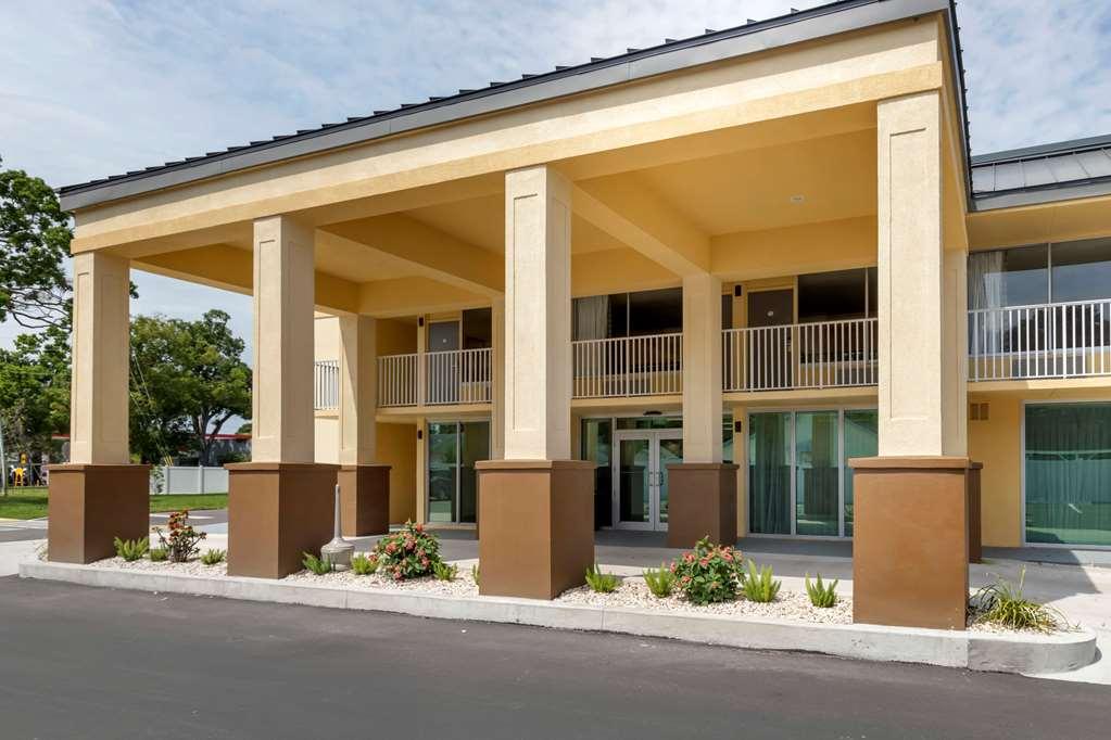 Quality Inn Saint Petersburg North-Tampa Bay Exteriér fotografie