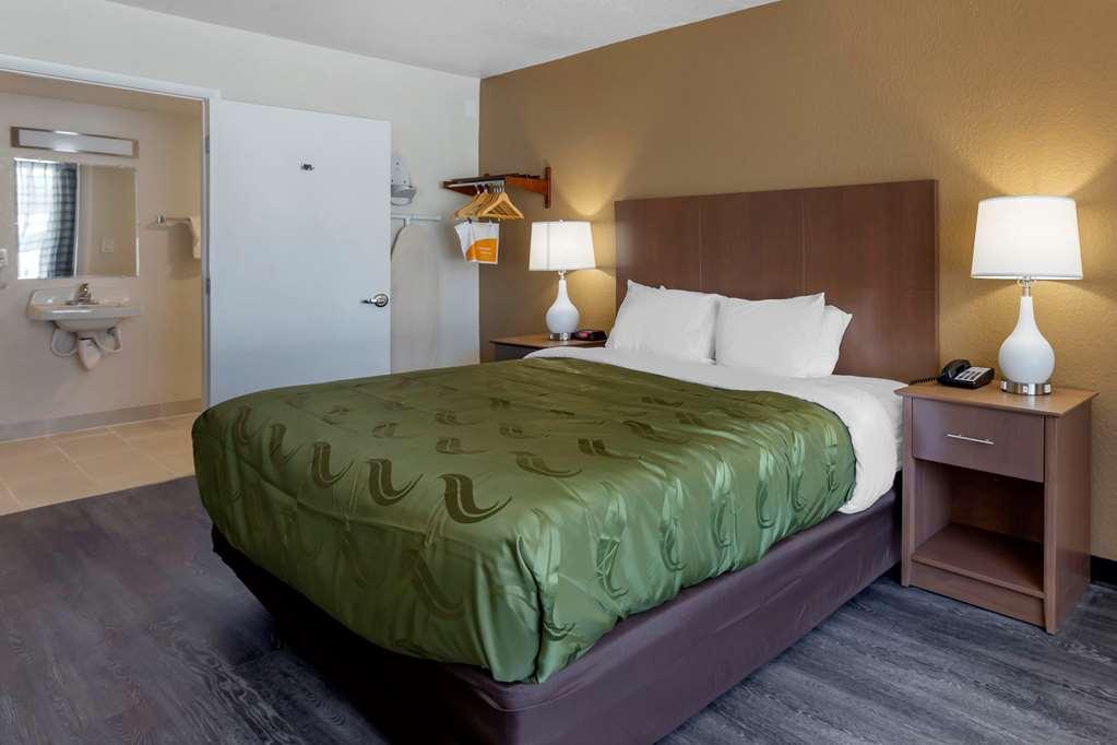 Quality Inn Saint Petersburg North-Tampa Bay Pokoj fotografie